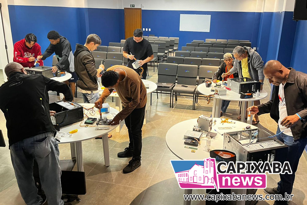 Curso de Montagem e Manutenção de Computadores avança com aulas práticas na nova sede da CDL Curso de Montagem e Manutenção de Computadores avança com aulas práticas na nova sede da CDL