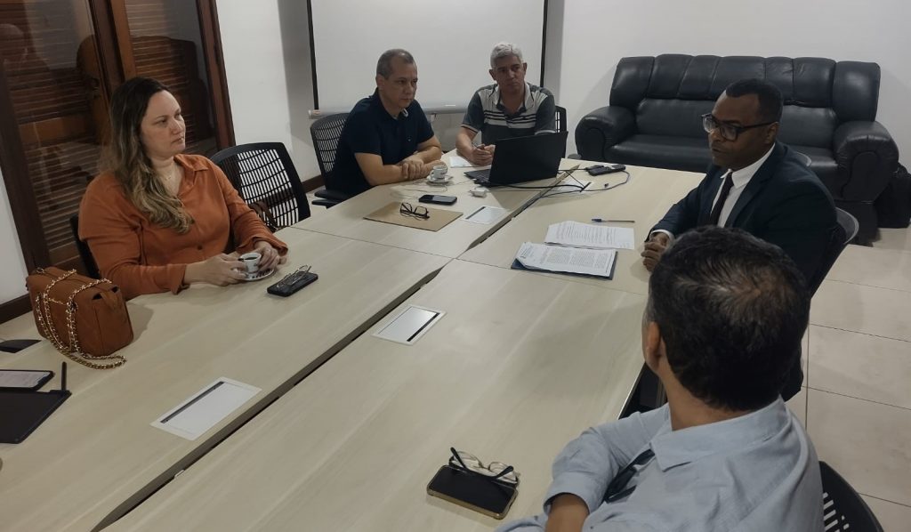 Cachoeiro define novos passos para ampliar Regularização Fundiária Urbana - Prefeitura de Cachoeiro de Itapemirim