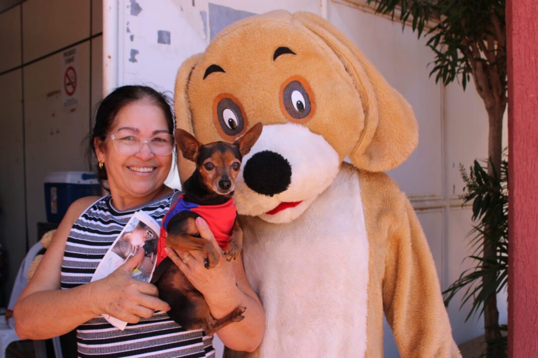 Dia D em Anchieta vacina 945 animais contra a Raiva em ação de saúde pública Notícia Quase 1 mil animais vacinados no Dia D contra a Raiva em Anchieta - Prefeitura Municipal de Anchieta