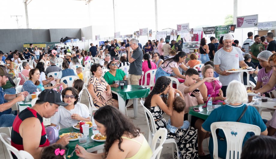 Feira da Bondade em Cachoeiro oferece música e almoço solidário neste domingo. Feira da Bondade: Shows, atrações infantis e almoço solidário neste domingo (12) - Prefeitura de Cachoeiro de Itapemirim
