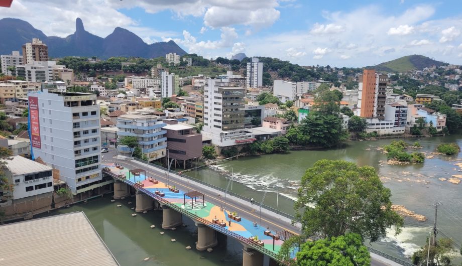 Prefeitura de Cachoeiro abre licitação para elaborar Plano Municipal de Educação Ambiental Cachoeiro lança licitação para elaboração do Plano Municipal de Educação Ambiental - Prefeitura de Cachoeiro de Itapemirim