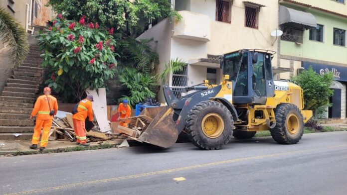 Prefeitura de Cachoeiro reforça limpeza na Avenida Jerônimo Ribeiro - Prefeitura de Cachoeiro de Itapemirim