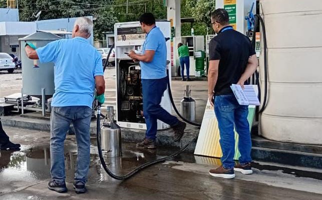 Procon de Cachoeiro inicia operação para verificar regularidade de bombas de combustíveis Procon realiza operação conjunta com o Ipem nos postos de Cachoeiro - Prefeitura de Cachoeiro de Itapemirim