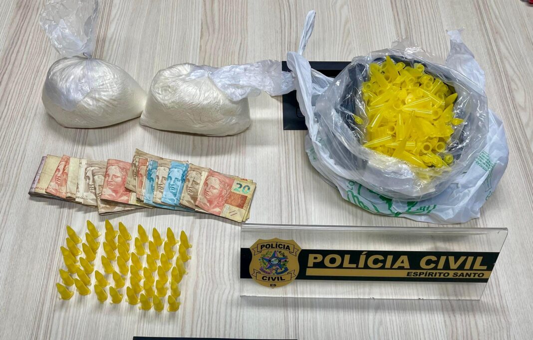 <p><strong>Polícia Civil do ES desarticula célula do TCP e apreende drogas em Vila Velha</strong></p> <p><strong>Polícia Civil do ES desarticula célula do TCP e apreende drogas em Vila Velha</strong></p>