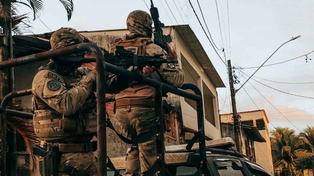 <p><strong>Polícia Civil realiza Operação Espreita e prende suspeitos de homicídio em Vila Velha</strong></p> <p><strong>Polícia Civil realiza Operação Espreita e prende suspeitos de homicídio em Vila Velha</strong></p>