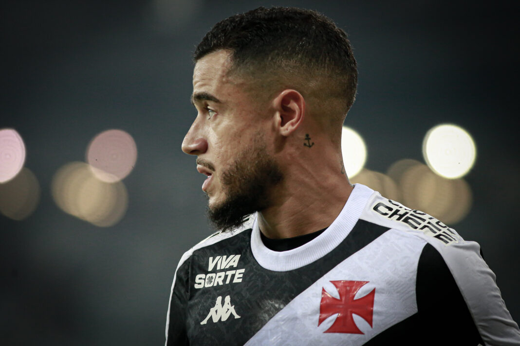 Coutinho afirma que vascaínos seguem firmes e focados após derrapagem no Brasileirão Coutinho afirma que vascaínos seguem firmes e focados após derrapagem no Brasileirão