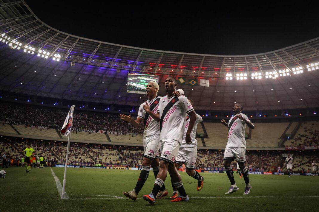 Vasco tem desempenho notável nas últimas 10 rodadas do Campeonato Brasileiro; confira análise. Vasco tem desempenho notável nas últimas 10 rodadas do Campeonato Brasileiro; confira análise.