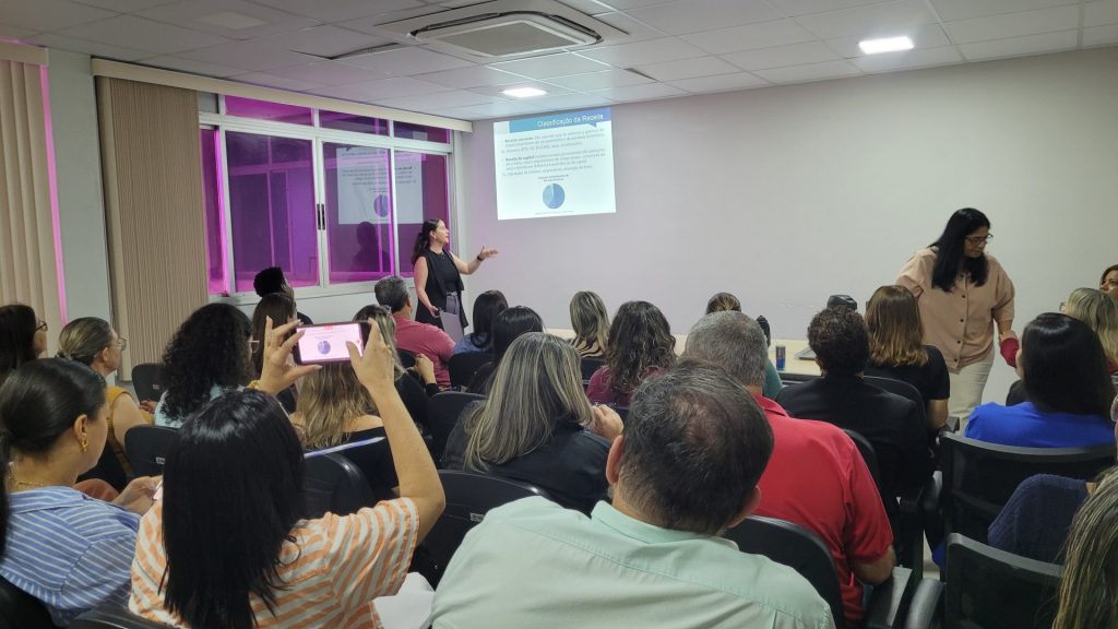 Cachoeiro inicia capacitação sobre Orçamento Público para servidores municipais Prefeitura inicia capacitação de servidores para aprimorar planejamento e execução do Orçamento Público - Prefeitura de Cachoeiro de Itapemirim