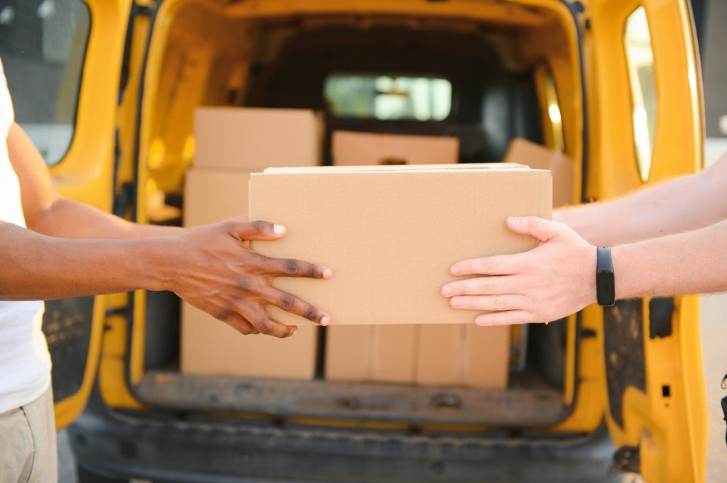 Consumidores de Cachoeiro devem estar atentos às regras de entrega de produtos na Black Friday Procon orienta consumidores sobre direito a entrega com horário marcado - Prefeitura de Cachoeiro de Itapemirim