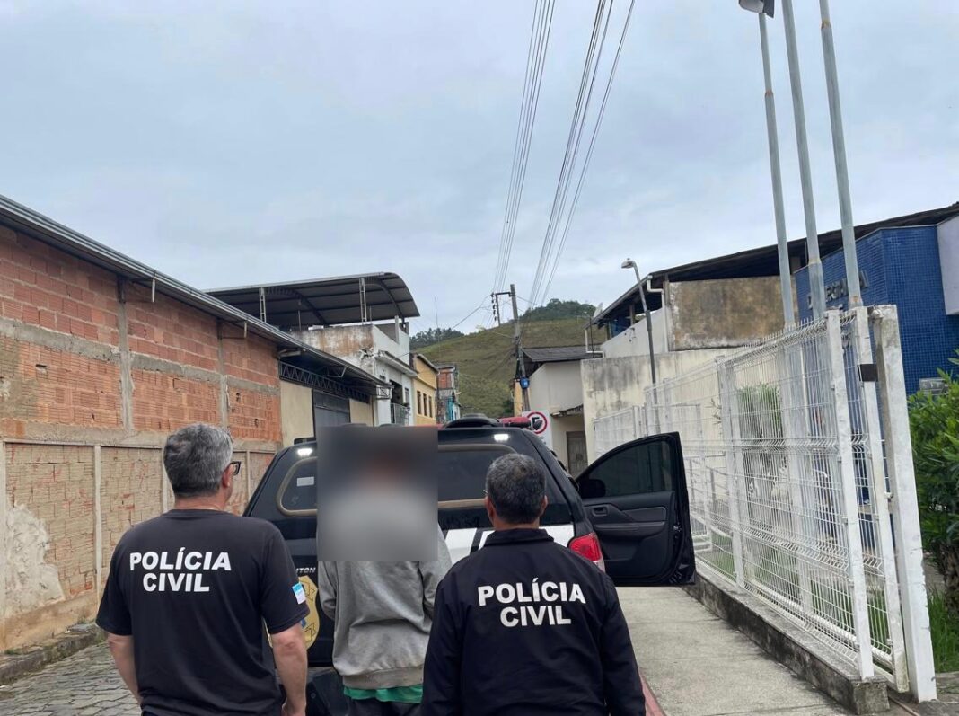 <p><strong>Polícia Civil de Guaçuí cumpre prisão de homem investigado por estupro em Apiacá</strong></p> <p><strong>Polícia Civil de Guaçuí cumpre prisão de homem investigado por estupro em Apiacá</strong></p>