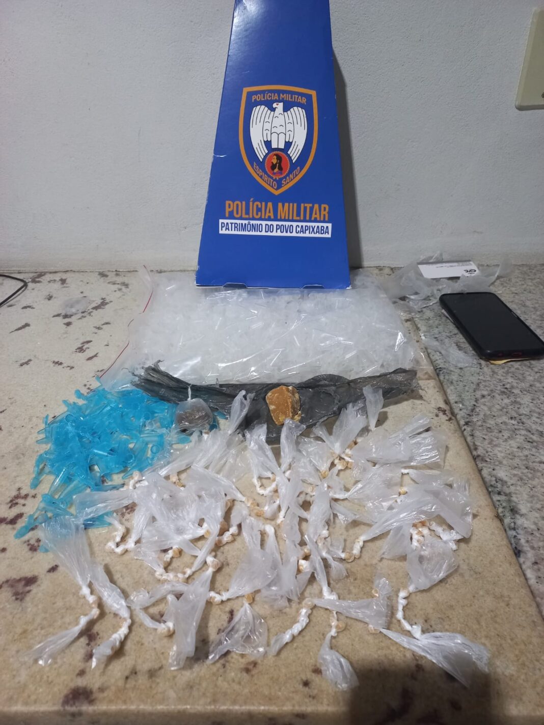 <p><strong>Polícia Civil e Militar realizam operação e prendem quatro suspeitos em Boa Esperança</strong></p> <p><strong>Polícia Civil e Militar realizam operação e prendem quatro suspeitos em Boa Esperança</strong></p>