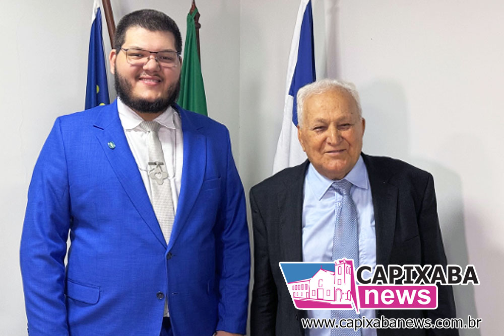 Ferraço entrega o cargo nesta segunda (17), e Júnior Corrêa assume prefeitura de Cachoeiro pelos próximos 60 dias Ferraço entrega o cargo nesta segunda (17), e Júnior Corrêa assume prefeitura de Cachoeiro pelos próximos 60 dias
