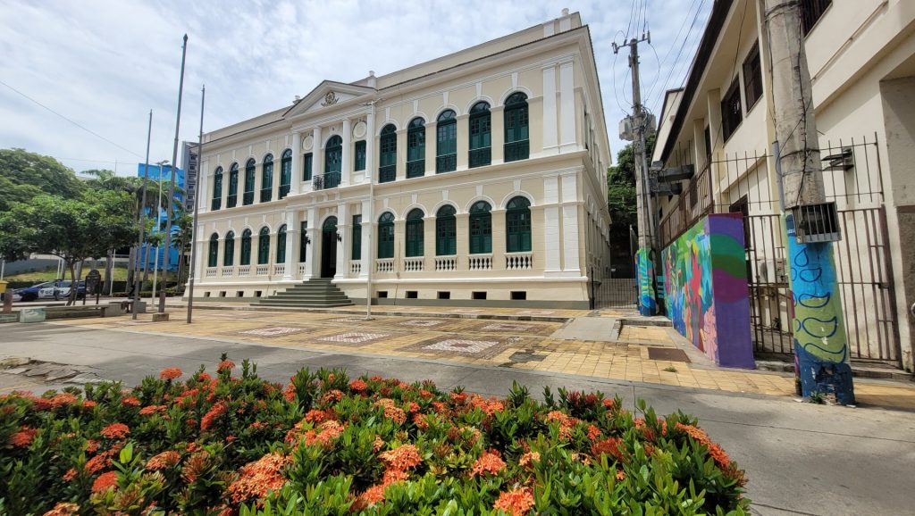 Abertas inscrições para credenciamento de avaliadores culturais em Cachoeiro Prefeitura de Cachoeiro abre credenciamento para avaliadores e pareceristas de mérito cultural - Prefeitura de Cachoeiro de Itapemirim