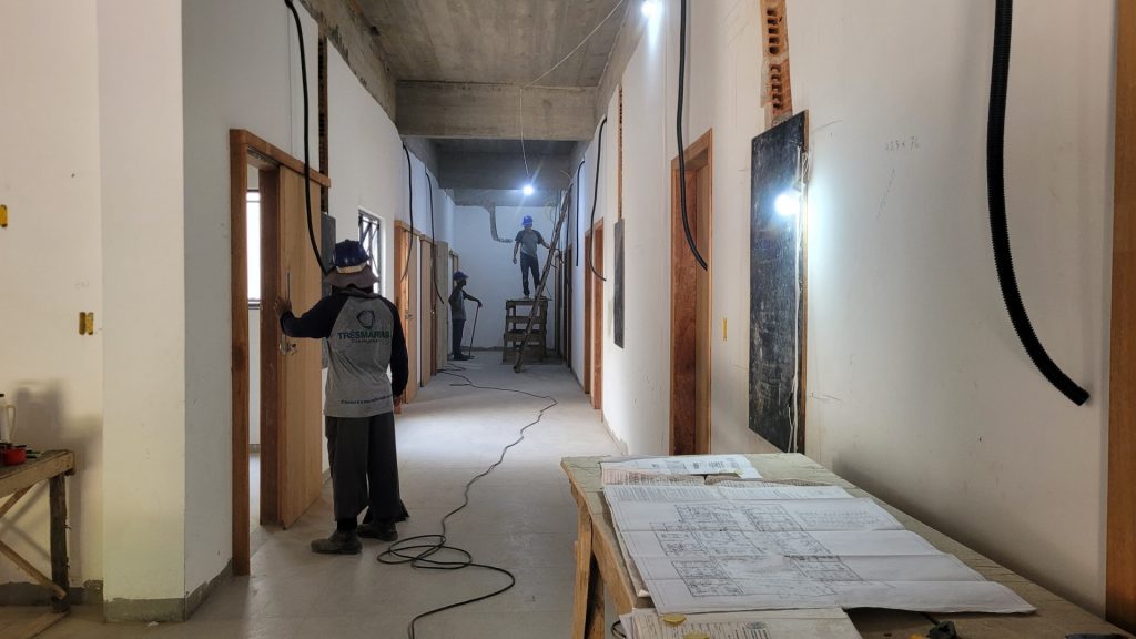 Cachoeiro avança na construção da UBS do bairro Nossa Senhora Aparecida UBS do Nossa Senhora Aparecida entra na fase final das obras - Prefeitura de Cachoeiro de Itapemirim