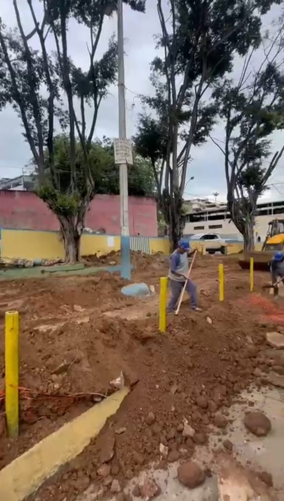 Interdição na Avenida Etelvina Vivácqua em Cachoeiro para obra de drenagem no fim de semana Avenida Etelvina Vivácqua será interditada neste sábado e domingo para interligação de rede de drenagem - Prefeitura de Cachoeiro de Itapemirim