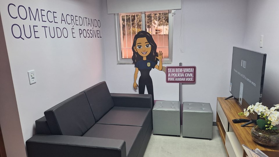 <p><strong>Governo do ES inaugura Salas Marias em Colatina e Santa Teresa para mulheres vítimas de violência</strong></p> <p><strong>Governo do ES inaugura Salas Marias em Colatina e Santa Teresa para mulheres vítimas de violência</strong></p>