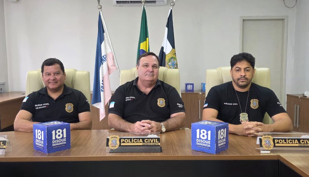 <p><strong>Polícia Civil prendeu pai e filho por receptação de caminhões furtados no ES</strong></p> <p><strong>Polícia Civil prendeu pai e filho por receptação de caminhões furtados no ES</strong></p>