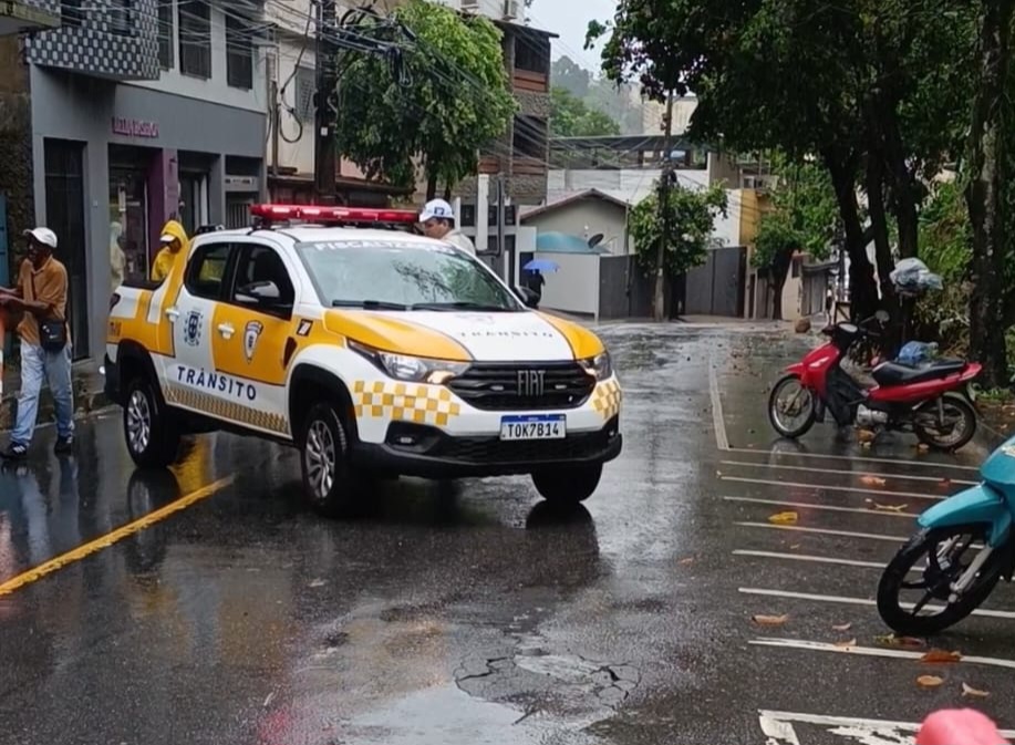 Alteração temporária nos itinerários de ônibus em Cachoeiro devido à interdição da Avenida Jerônimo Ribeiro Rotas de ônibus são alteradas devido a interdição de via no Bairro Amarelo - Prefeitura de Cachoeiro de Itapemirim