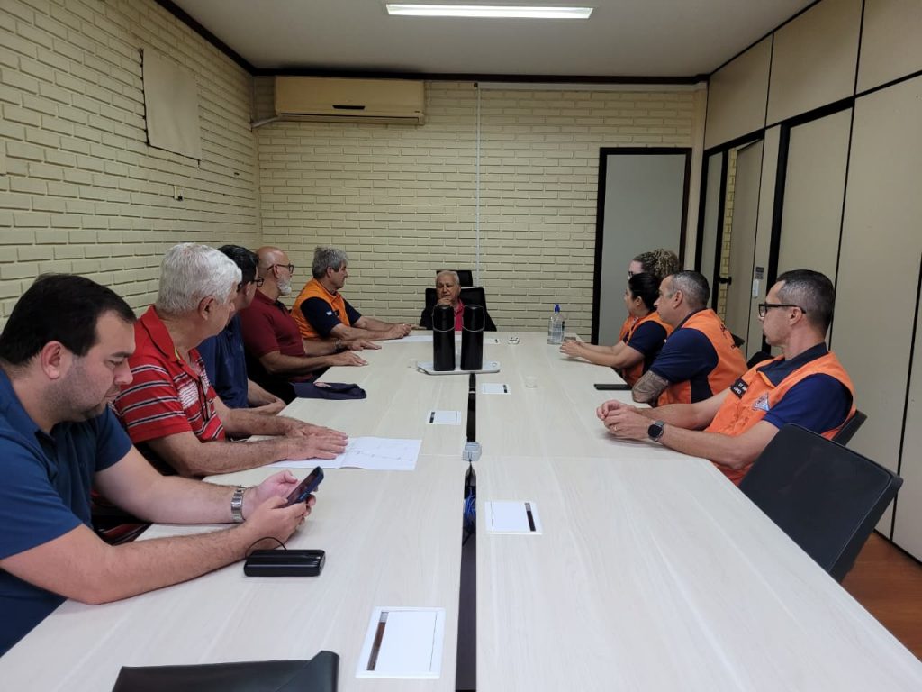 Defesa Civil Estadual e Municipal avaliam áreas afetadas pelas chuvas em Cachoeiro - Prefeitura de Cachoeiro de Itapemirim