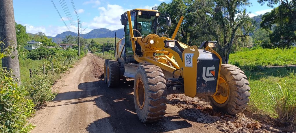 Recuperação de estrada em Soturno melhora acesso e infraestrutura em Cachoeiro Prefeitura de Cachoeiro realiza recuperação da estrada de acesso à Aldeia das Águas - Prefeitura de Cachoeiro de Itapemirim