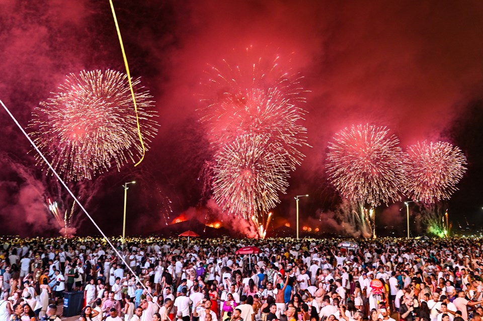 Réveillon 2026 eleva turismo no Espírito Santo com aumento de gastos e aprovação Réveillon 2026 eleva turismo no Espírito Santo com aumento de gastos e aprovação