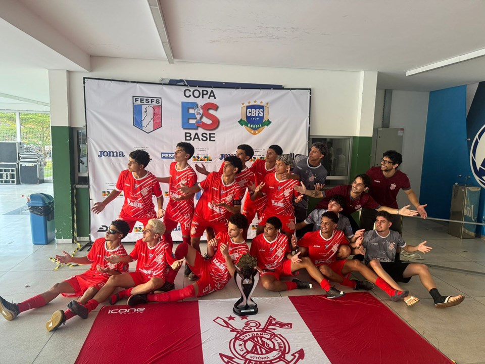 Saldanha da Gama apresenta elenco da base do futsal em evento do Governo do ES Saldanha da Gama apresenta elenco da base do futsal em evento do Governo do ES