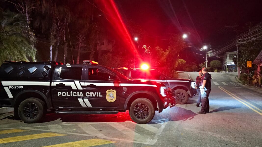 Polícia Civil e Militar realizam operação em Santa Maria de Jetibá e prendem suspeito Polícia Civil e Militar realizam operação em Santa Maria de Jetibá e prendem suspeito