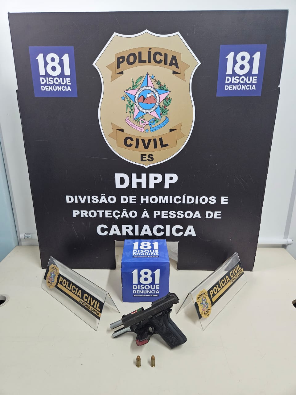 <p><strong>Polícia Civil de ES captura homem procurado por homicídios em Cariacica</strong></p> <p><strong>Polícia Civil de ES captura homem procurado por homicídios em Cariacica</strong></p>