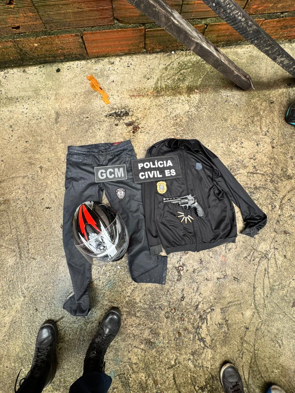 Polícia Civil prende suspeito de roubo de motocicleta na Serra, ES Polícia Civil prende suspeito de roubo de motocicleta na Serra, ES