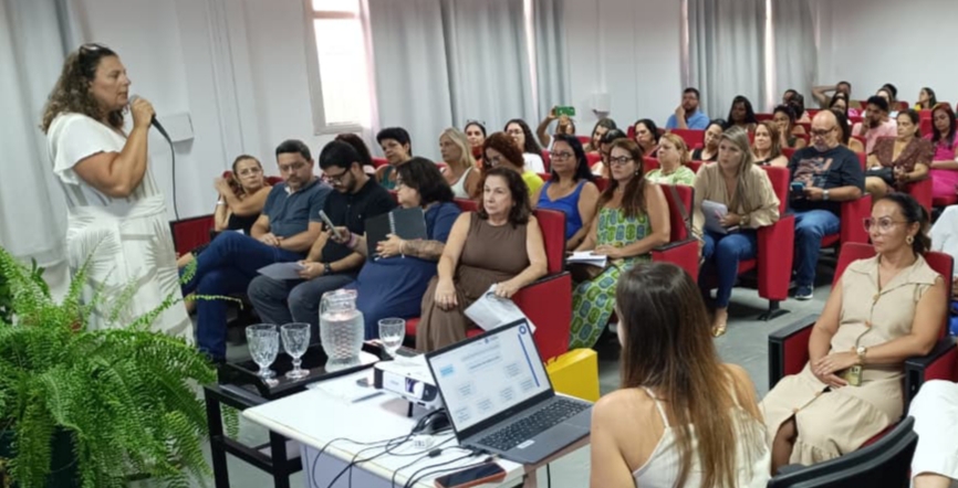 Cachoeiro realiza Jornada de Planejamento Pedagógico para o ano letivo de 2026 Educação de Cachoeiro promove Jornada Pedagógica e prepara retorno às aulas - Prefeitura de Cachoeiro de Itapemirim