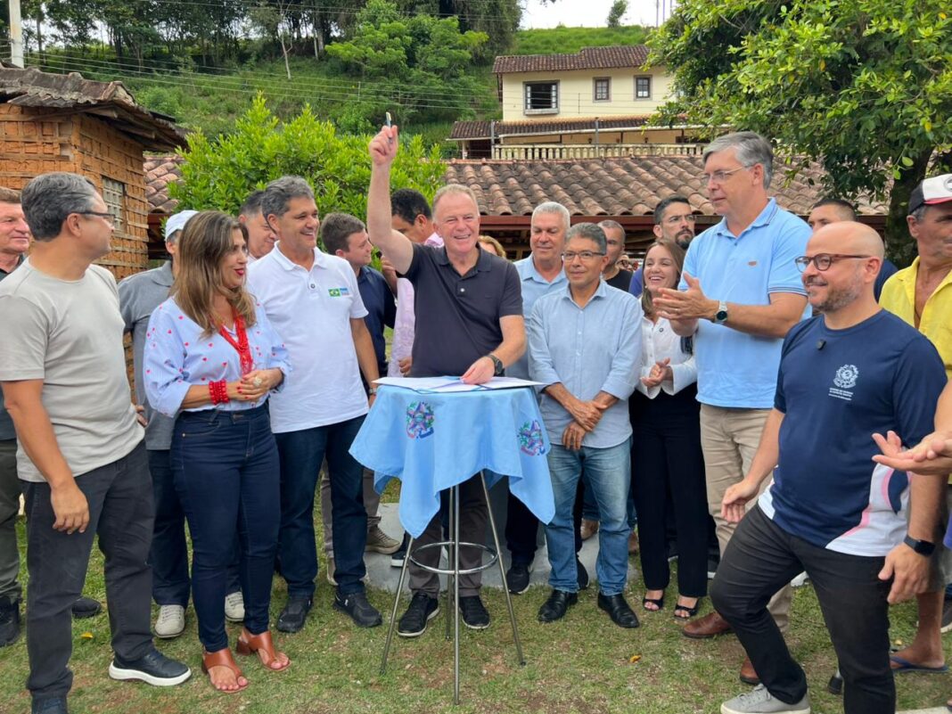 Governo do ES amplia mobilidade e autoriza investimentos em Marechal Floriano Governo do ES amplia mobilidade e autoriza investimentos em Marechal Floriano