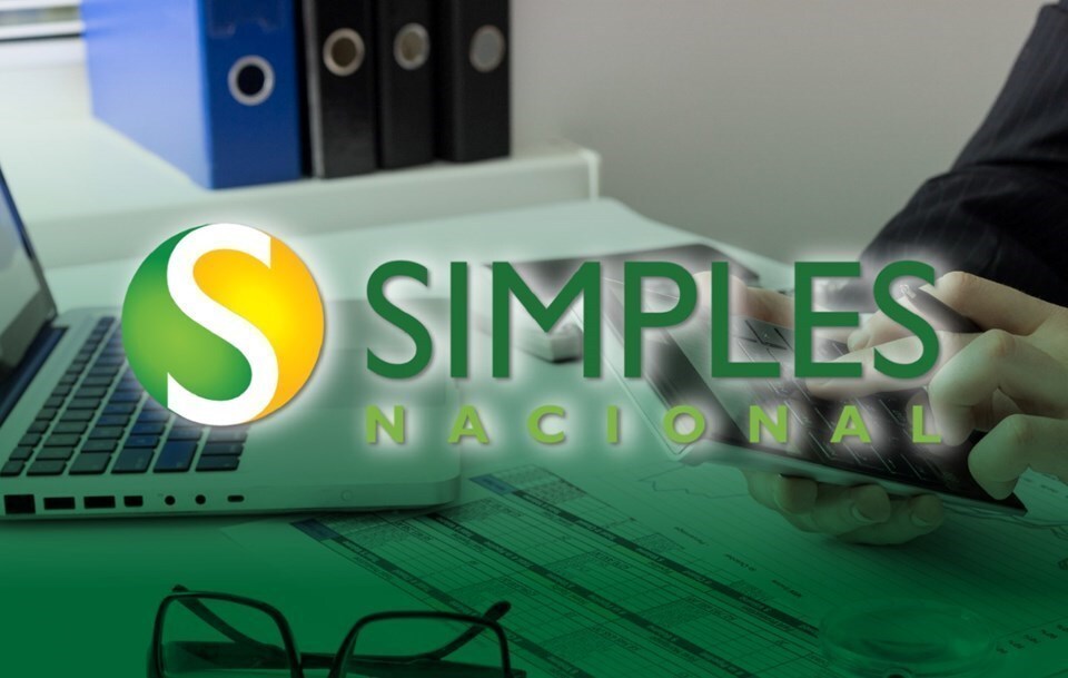 Governo do ES exclui empresas do Simples Nacional e autua em R$ 9 milhões Governo do ES exclui empresas do Simples Nacional e autua em R$ 9 milhões