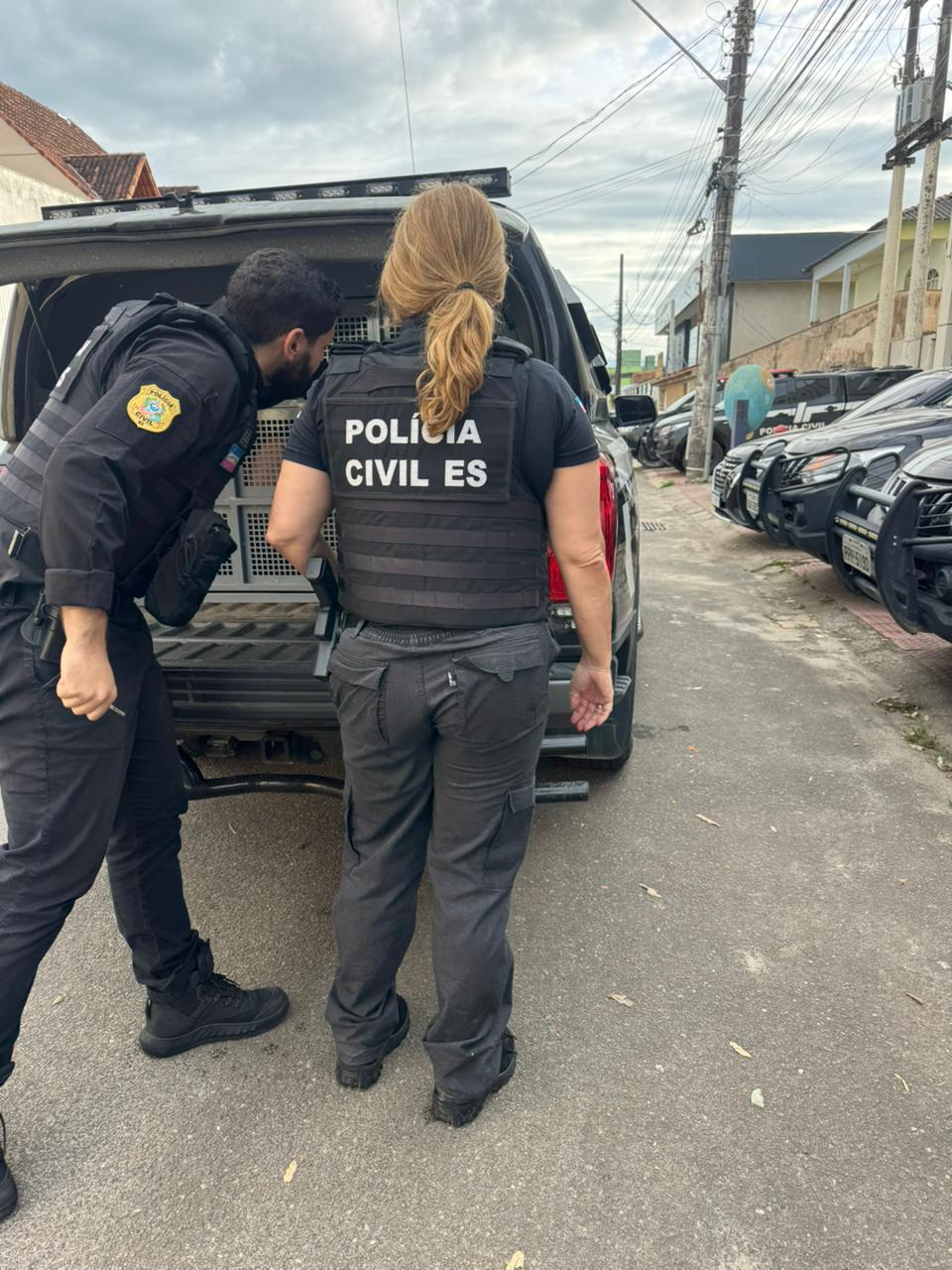 Polícia Civil do ES prende homem foragido por golpe do falso mecânico em Guarapari Polícia Civil do ES prende homem foragido por golpe do falso mecânico em Guarapari