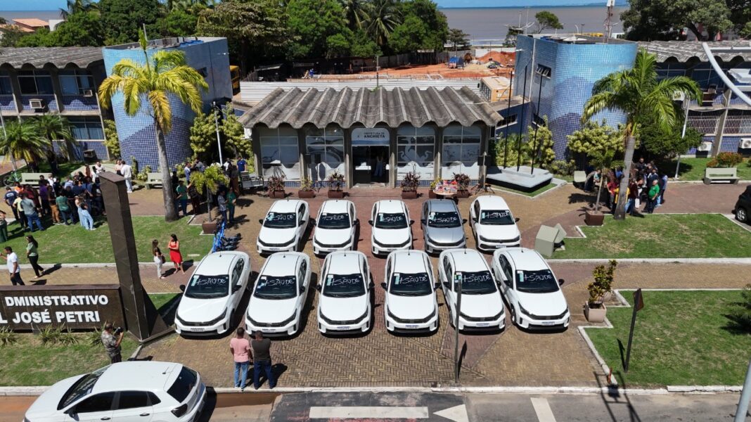 Anchieta fortalece atendimento à Saúde com 17 novos veículos para transporte. Notícia Saúde de Anchieta reforçada com 17 novos veículos - Prefeitura Municipal de Anchieta