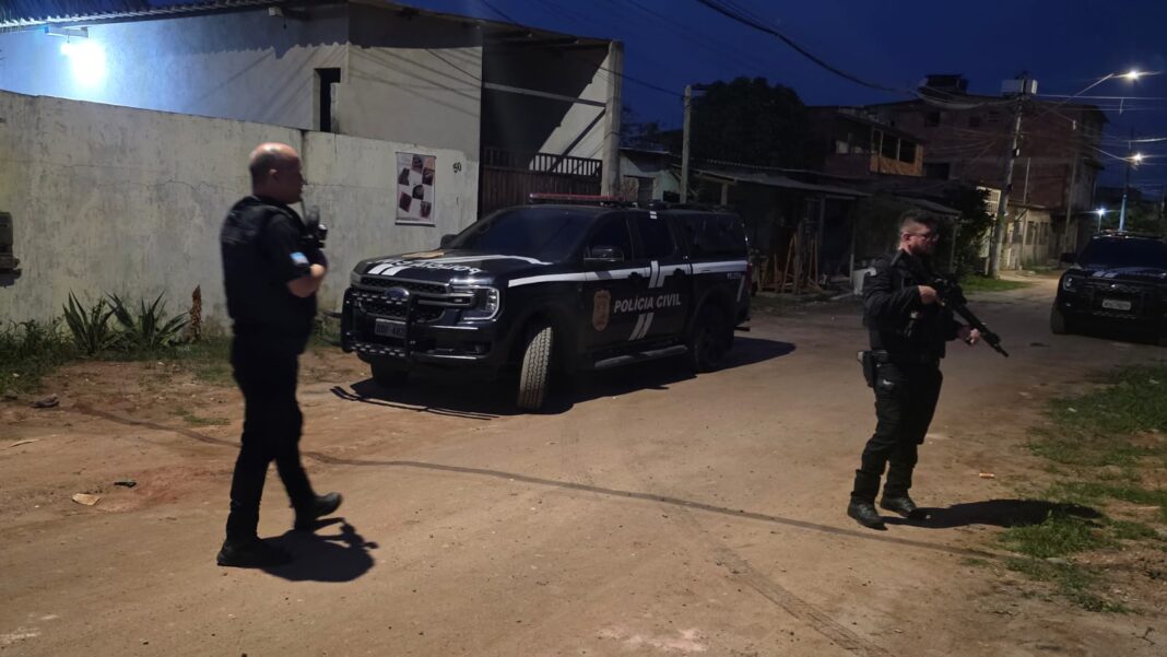 Polícia Civil realiza operação em Vila Velha contra tráfico e foragidos Polícia Civil realiza operação em Vila Velha contra tráfico e foragidos