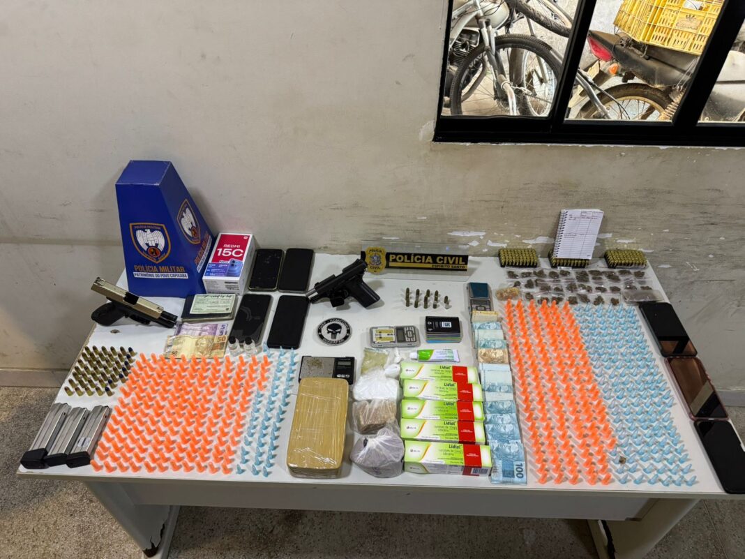 Polícia Civil e Militar prendem seis suspeitos de tráfico em Guarapari Polícia Civil e Militar prendem seis suspeitos de tráfico em Guarapari