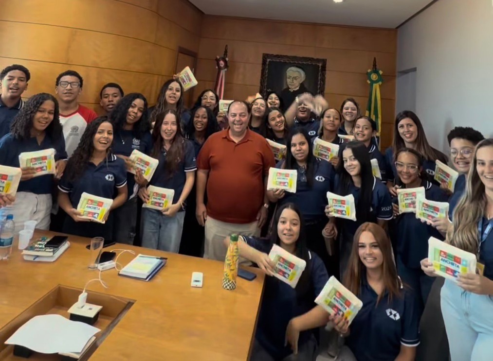 Alunos do Coronel Gomes visitam a Prefeitura Municipal de Anchieta, ES Notícia Alunos do Coronel Gomes visitam sede da prefeitura - Prefeitura Municipal de Anchieta