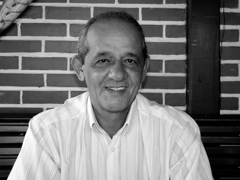 Luto oficial de três dias em Marataízes por ex-prefeito Jander Vidal Prefeitura decreta Luto Oficial de três dias em memória do ex-prefeito Jander Nunes Vidal
