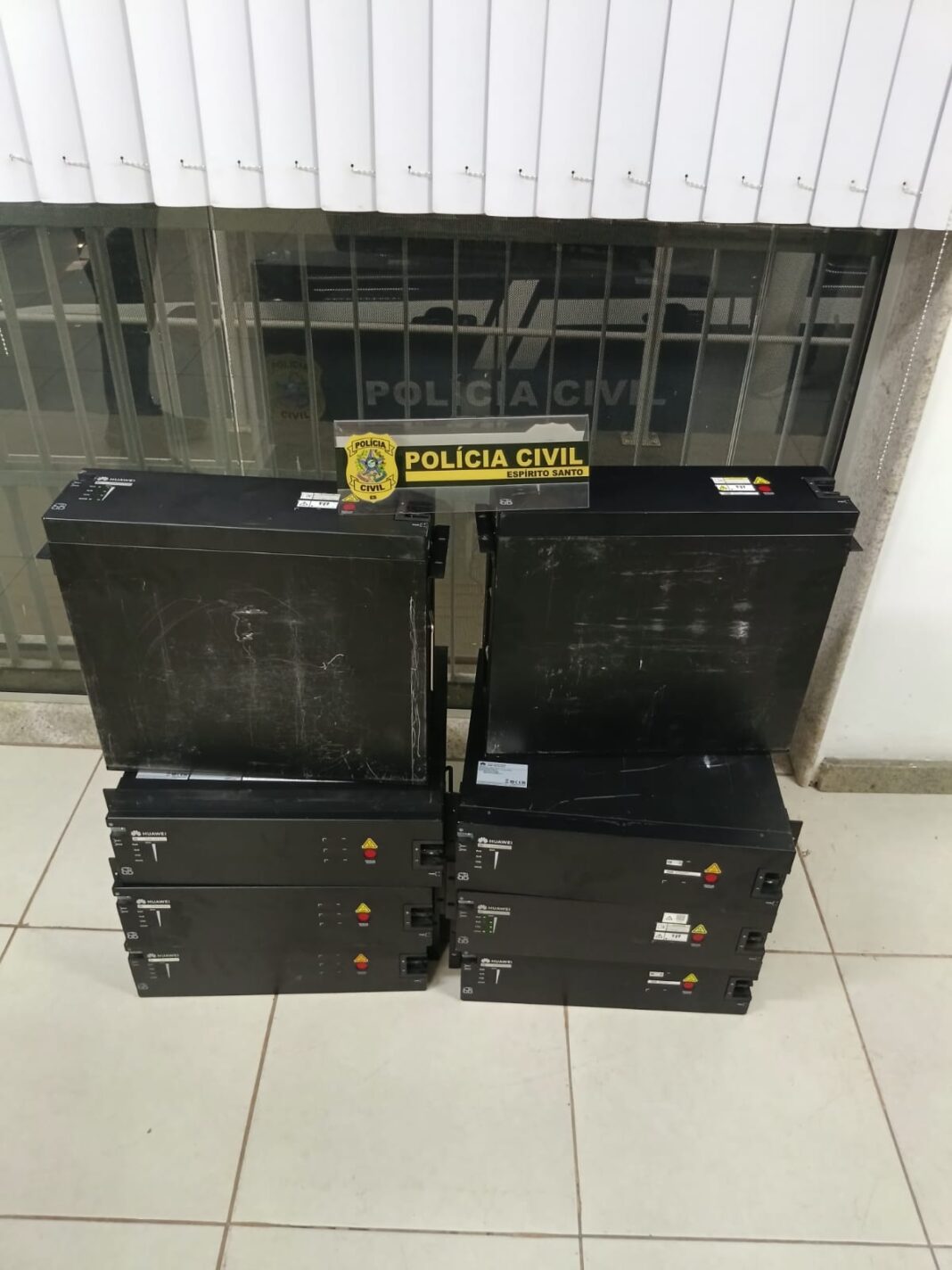 Polícia Civil do ES recupera baterias furtadas de telefonia e prende suspeito Polícia Civil do ES recupera baterias furtadas de telefonia e prende suspeito