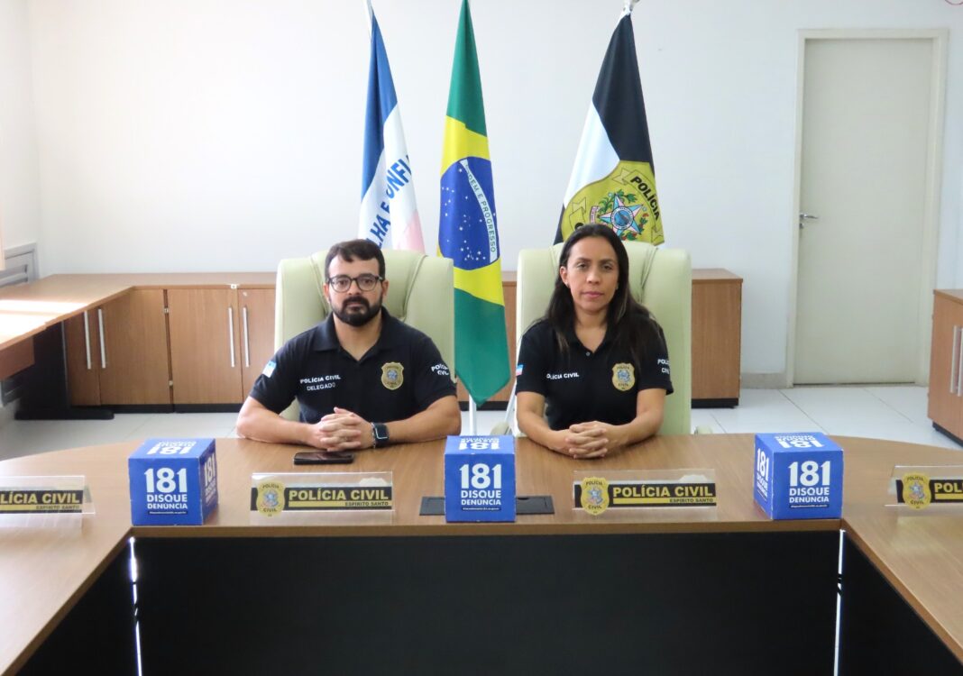 <p><strong>Homem é preso por sequestrar e abusar de adolescente de 14 anos na Serra</strong></p> <p><strong>Homem é preso por sequestrar e abusar de adolescente de 14 anos na Serra</strong></p>