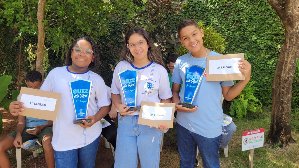 Cachoeiro celebra o Quiz do Rei em homenagem ao cantor Roberto Carlos e talentos locais Quiz do Rei premia estudantes e fortalece identidade cultural cachoeirense - Prefeitura de Cachoeiro de Itapemirim