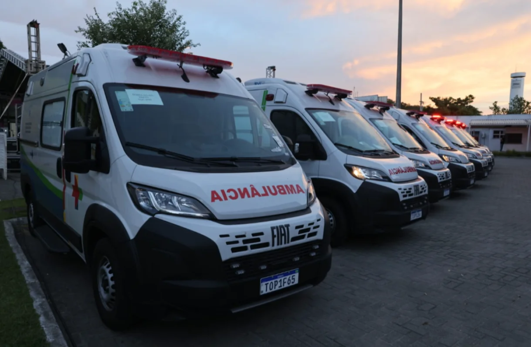 Marataízes ganha ambulância do Governo do Estado para saúde pública Marataízes recebe nova ambulância do Governo do Estado