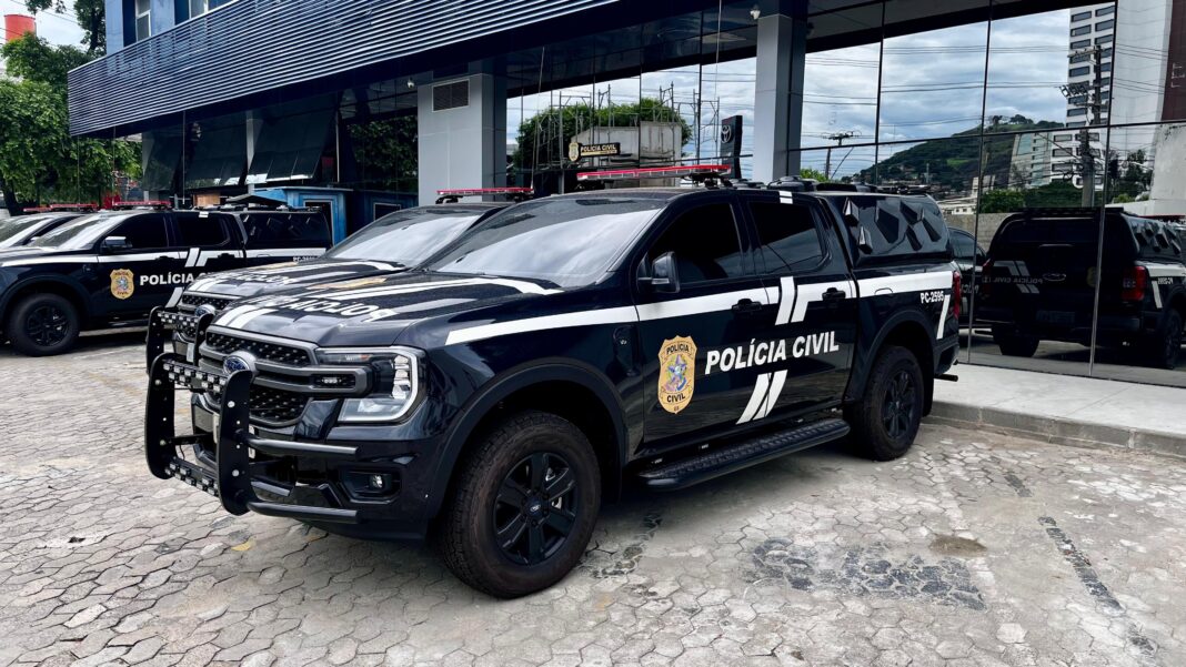 PCES e PF prendem homem por homicídio em Cachoeiro de Itapemirim PCES e PF prendem homem por homicídio em Cachoeiro de Itapemirim