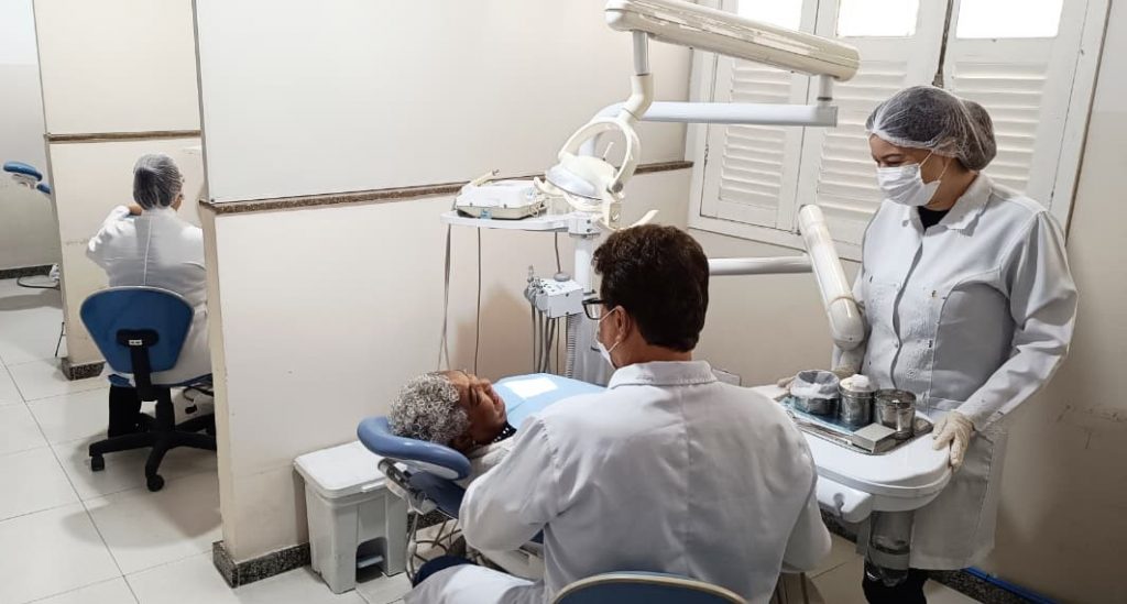 Cachoeiro instala novos compressores odontológicos para eficiência no atendimento público Novos compressores odontológicos ampliam capacidade de atendimento na rede municipal de saúde - Prefeitura de Cachoeiro de Itapemirim