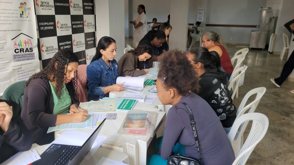 Cachoeiro realiza terceira edição do projeto CRAS em Movimento no bairro Marbrasa CRAS em Movimento aproxima serviços da comunidade do Marbrasa - Prefeitura de Cachoeiro de Itapemirim