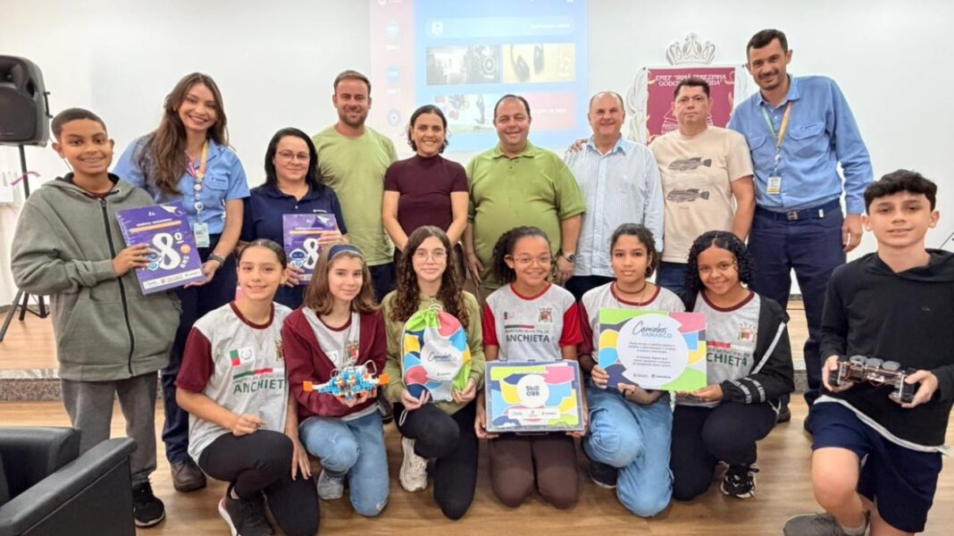 Estudantes de Anchieta recebem kits de robótica para aprimorar aprendizado técnico Notícia Estudantes de Anchieta recebem kits de robótica - Prefeitura Municipal de Anchieta