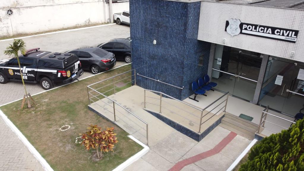 Polícia Civil prende foragido de Minas Gerais por tentativa de feminicídio em Jaguaré Polícia Civil prende foragido de Minas Gerais por tentativa de feminicídio em Jaguaré