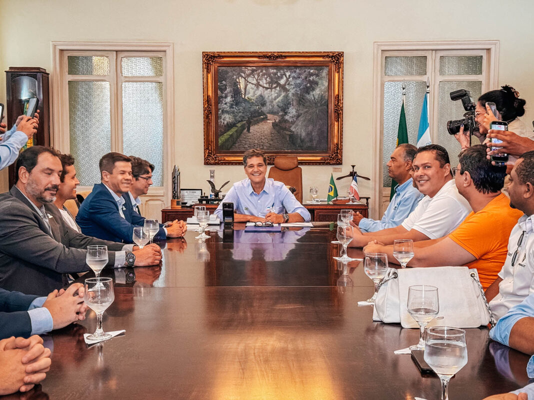 Governo do ES amplia isenção de ICMS para táxis e motoristas de app Governo do ES amplia isenção de ICMS para táxis e motoristas de app