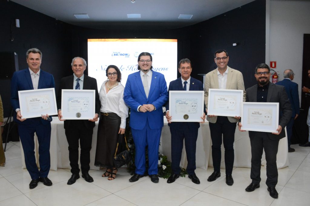 Noite de Homenagens celebra personalidades que marcaram a história de Cachoeiro - Prefeitura de Cachoeiro de Itapemirim