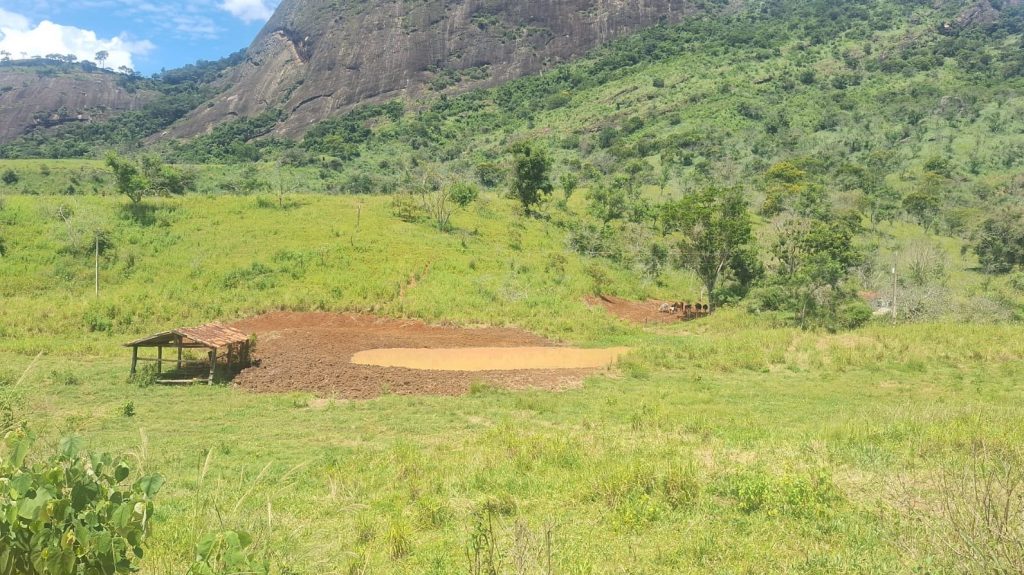 Programa Probacias avança em Cachoeiro com construções de barraginhas e fossas biodigestoras Cachoeiro avança em obras para proteger recursos hídricos - Prefeitura de Cachoeiro de Itapemirim